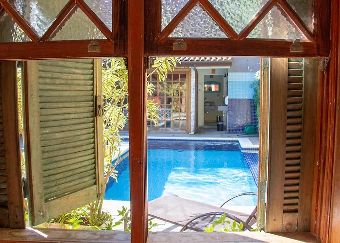 Hotel com piscina: Pousada Camburi